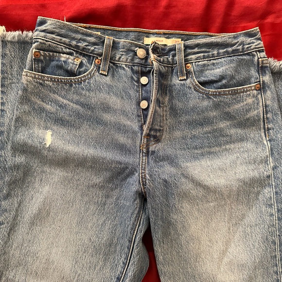 Women’s Levi’s Wedgie fit - Picture 4 of 5